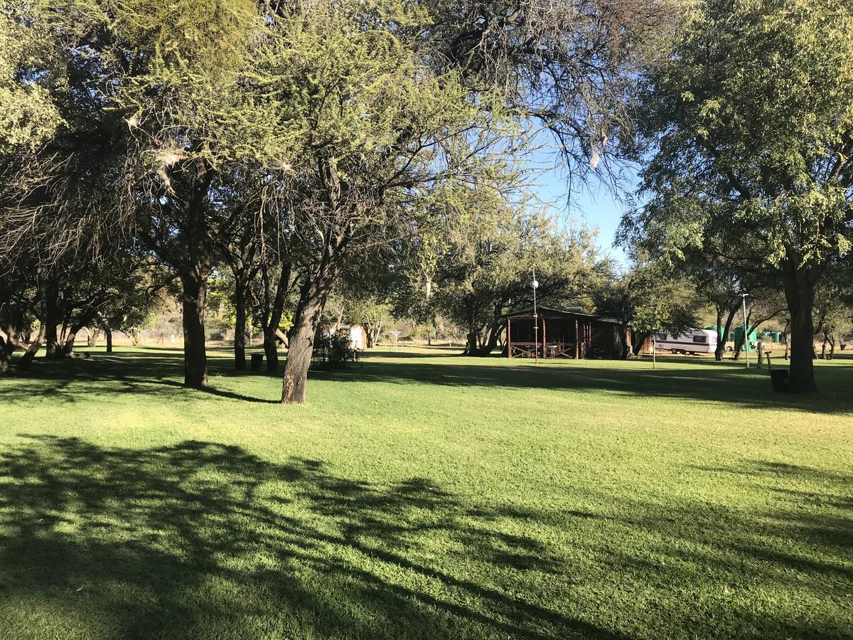 Molalatau Lodge & Campsites Lephalale Exterior photo